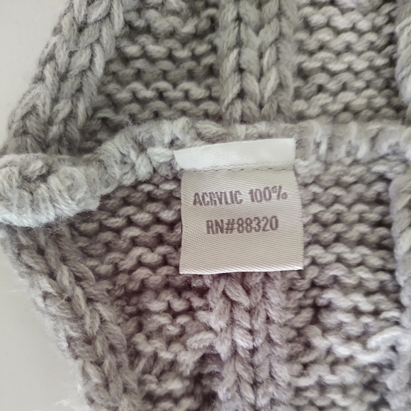 Cc | Knit Infinity Scarf - Picture 5 of 5